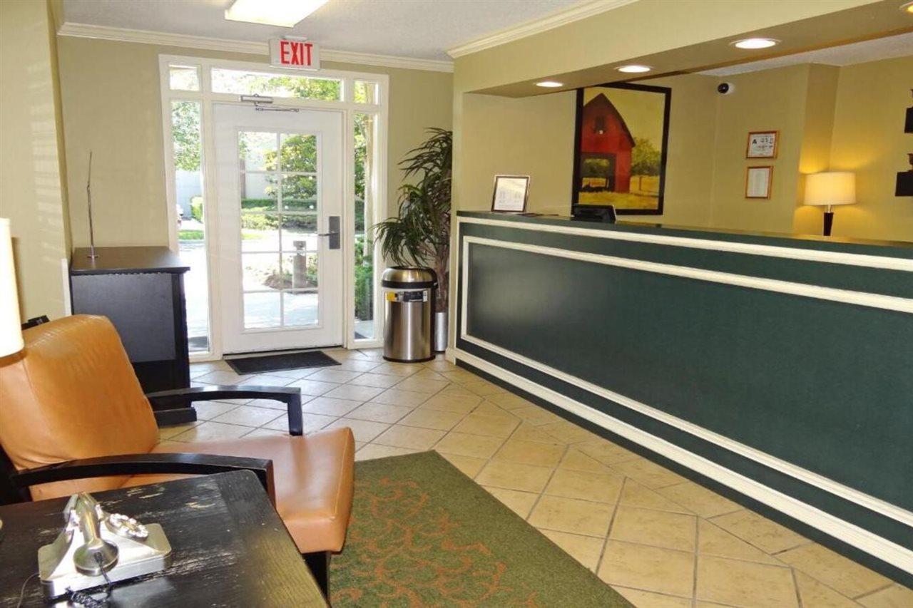 Extended Stay America Select Suites - Durham - University - Ivy Creek Blvd Εξωτερικό φωτογραφία