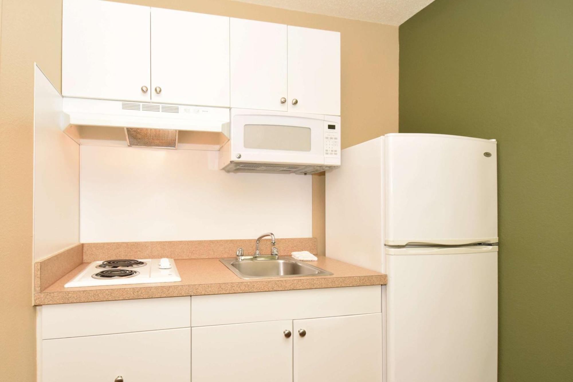 Extended Stay America Select Suites - Durham - University - Ivy Creek Blvd Εξωτερικό φωτογραφία