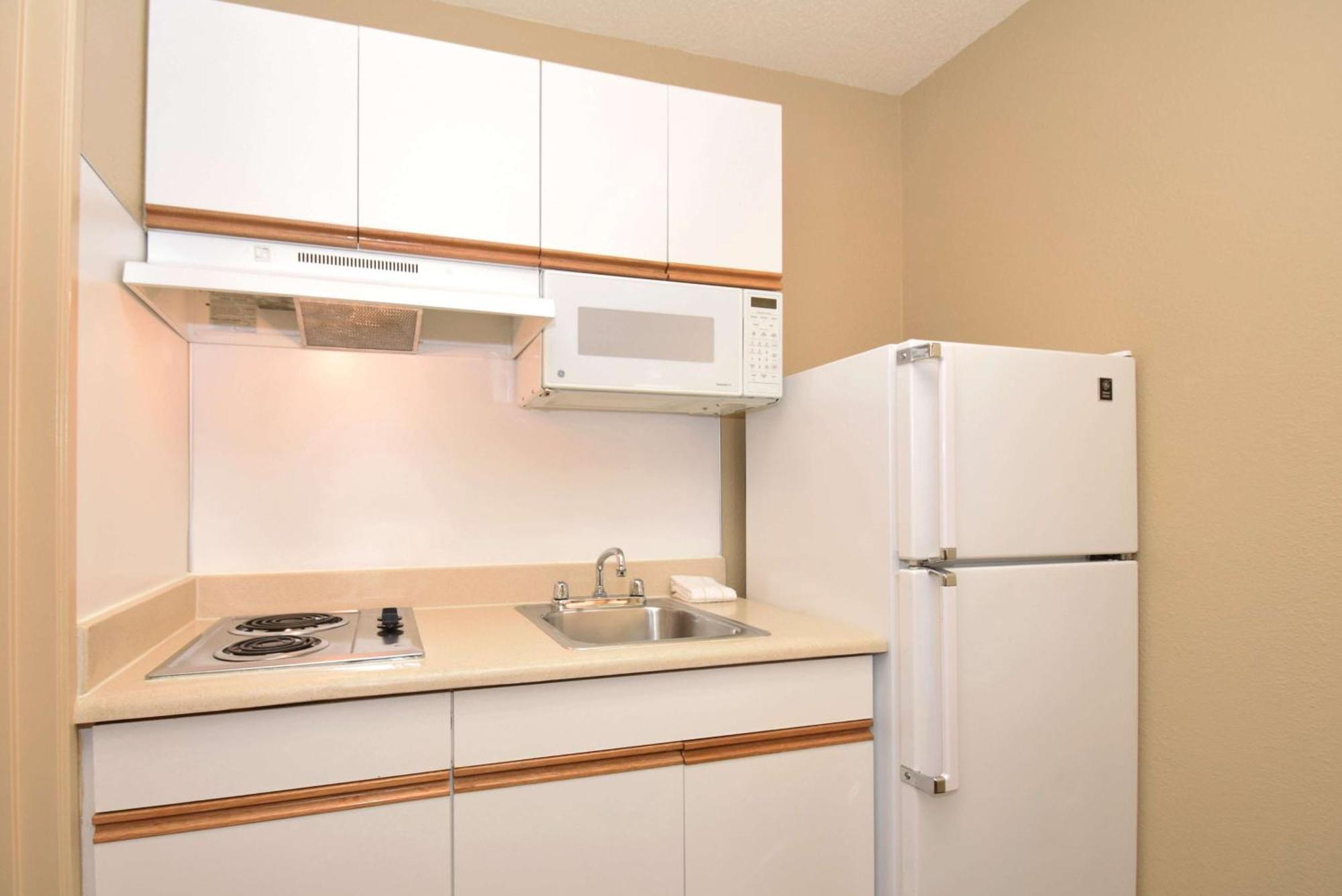 Extended Stay America Select Suites - Durham - University - Ivy Creek Blvd Εξωτερικό φωτογραφία