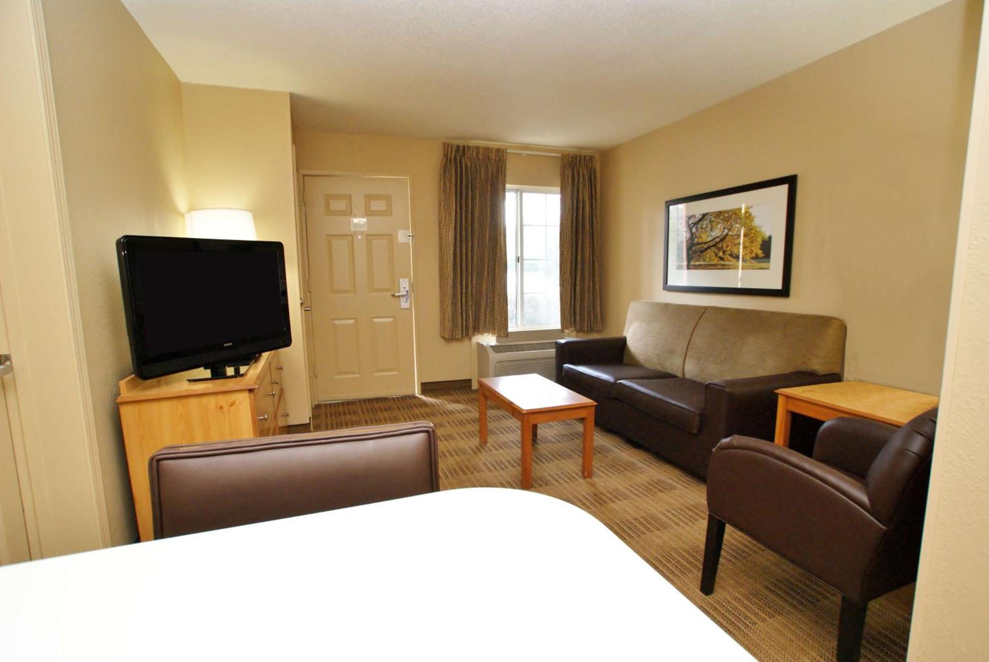 Extended Stay America Select Suites - Durham - University - Ivy Creek Blvd Εξωτερικό φωτογραφία