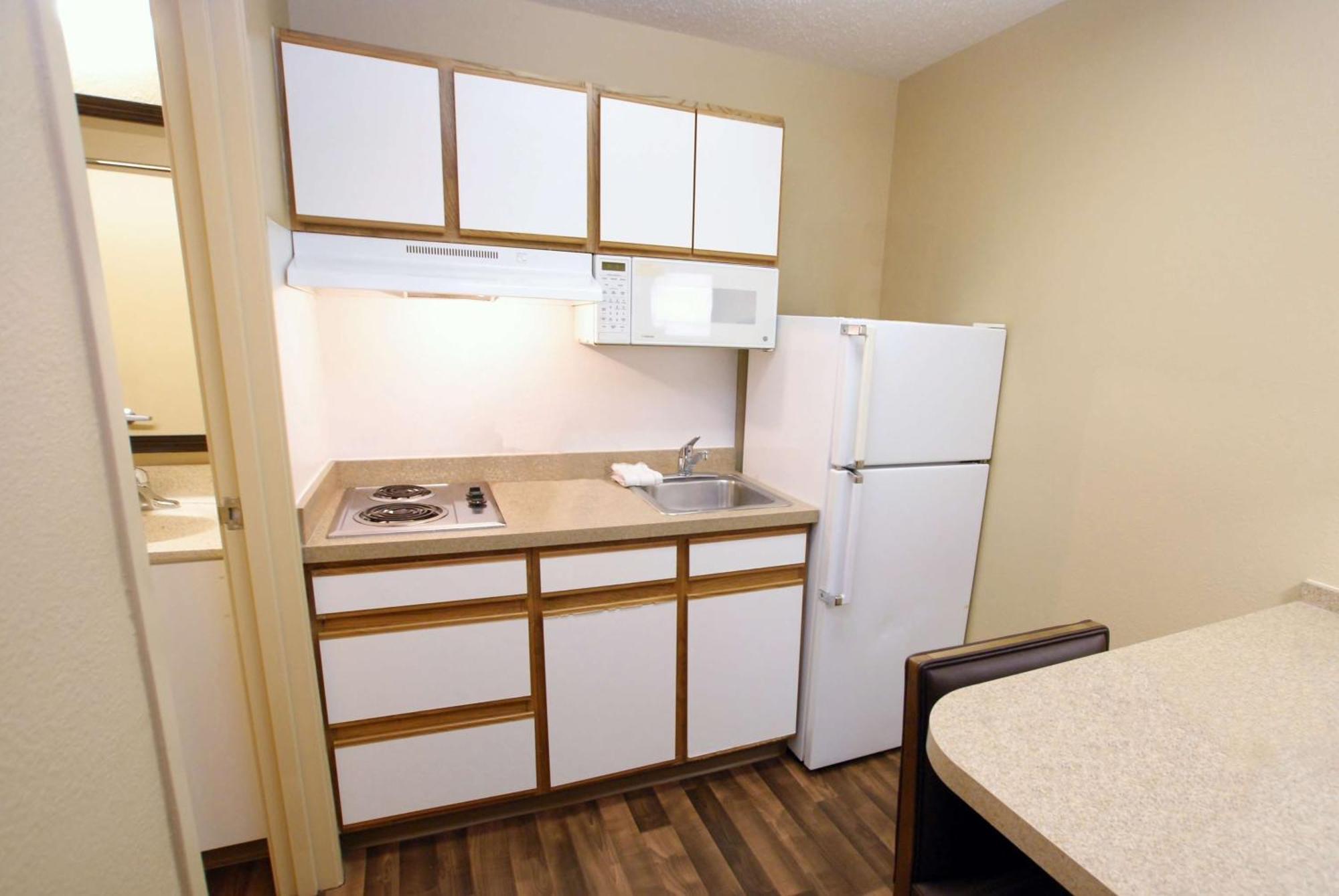 Extended Stay America Select Suites - Durham - University - Ivy Creek Blvd Εξωτερικό φωτογραφία