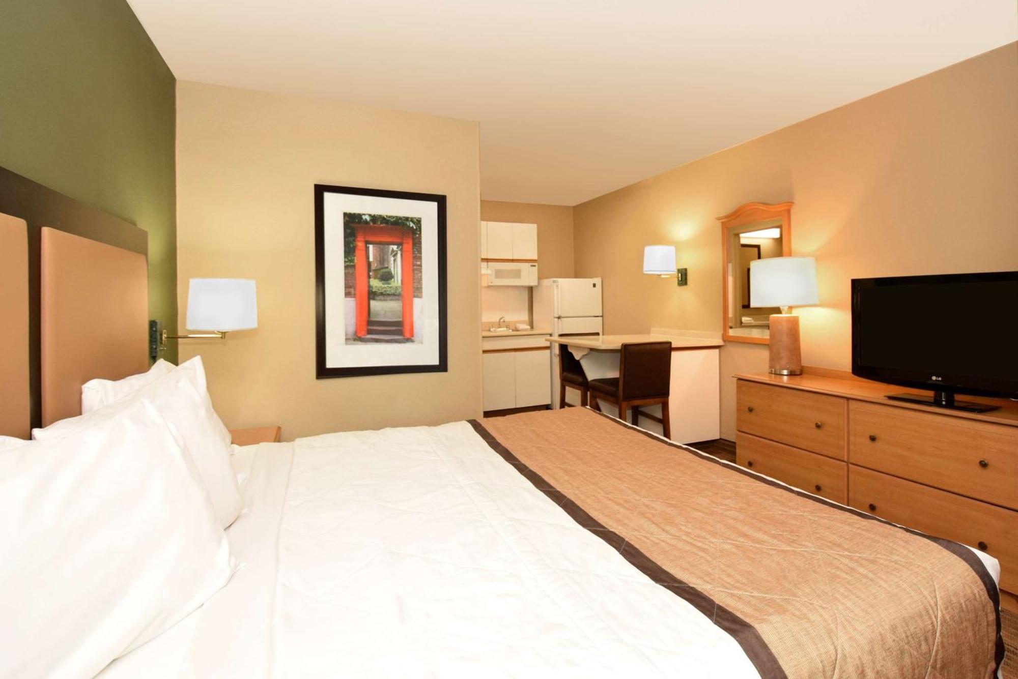 Extended Stay America Select Suites - Durham - University - Ivy Creek Blvd Εξωτερικό φωτογραφία
