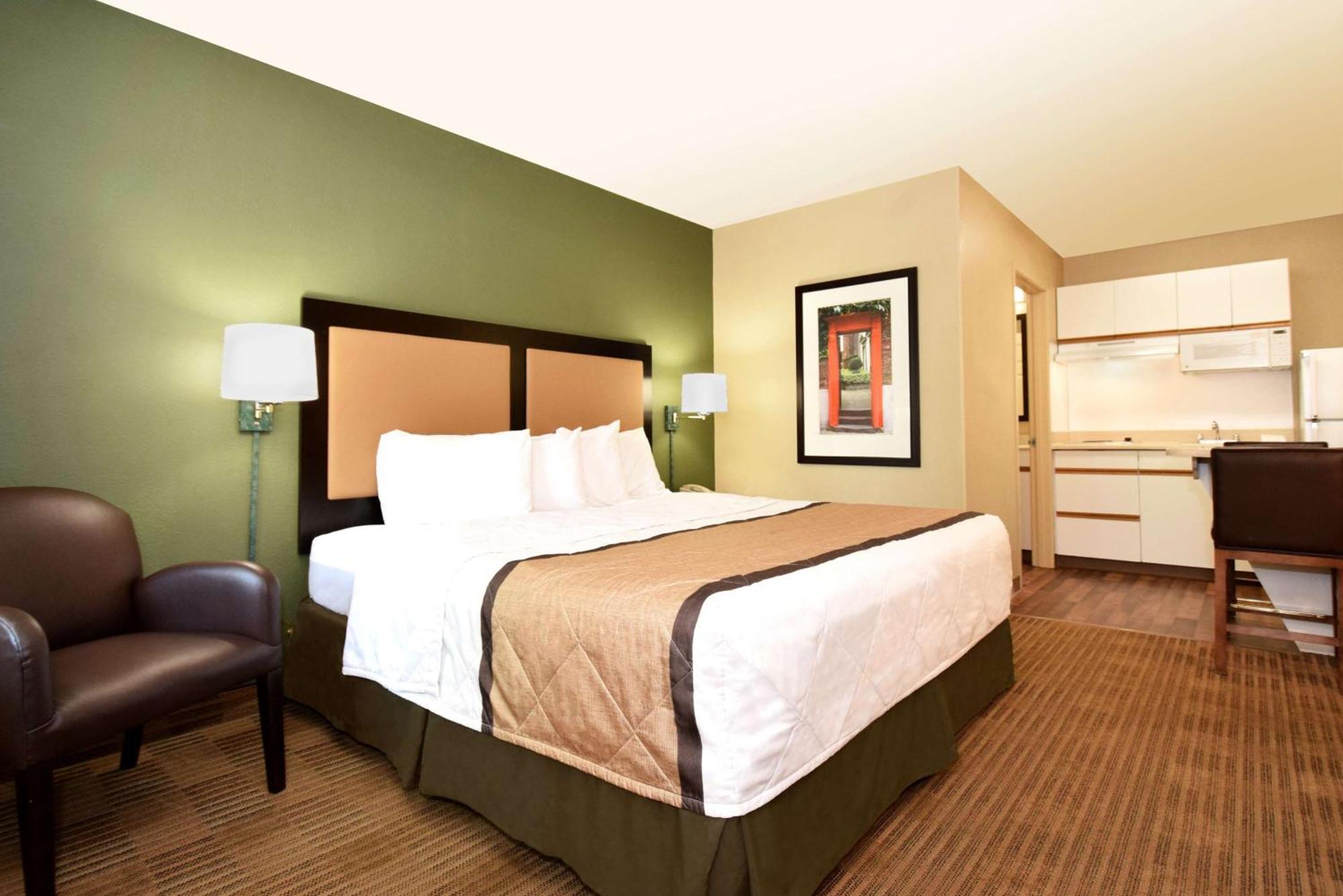 Extended Stay America Select Suites - Durham - University - Ivy Creek Blvd Εξωτερικό φωτογραφία