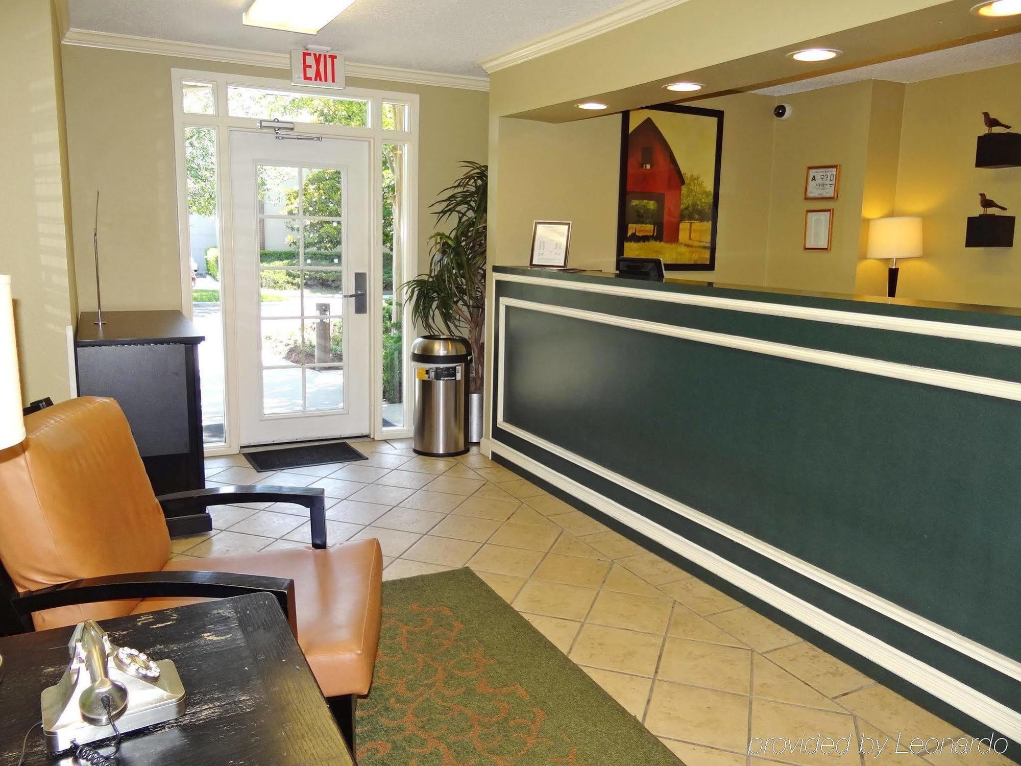 Extended Stay America Select Suites - Durham - University - Ivy Creek Blvd Εξωτερικό φωτογραφία