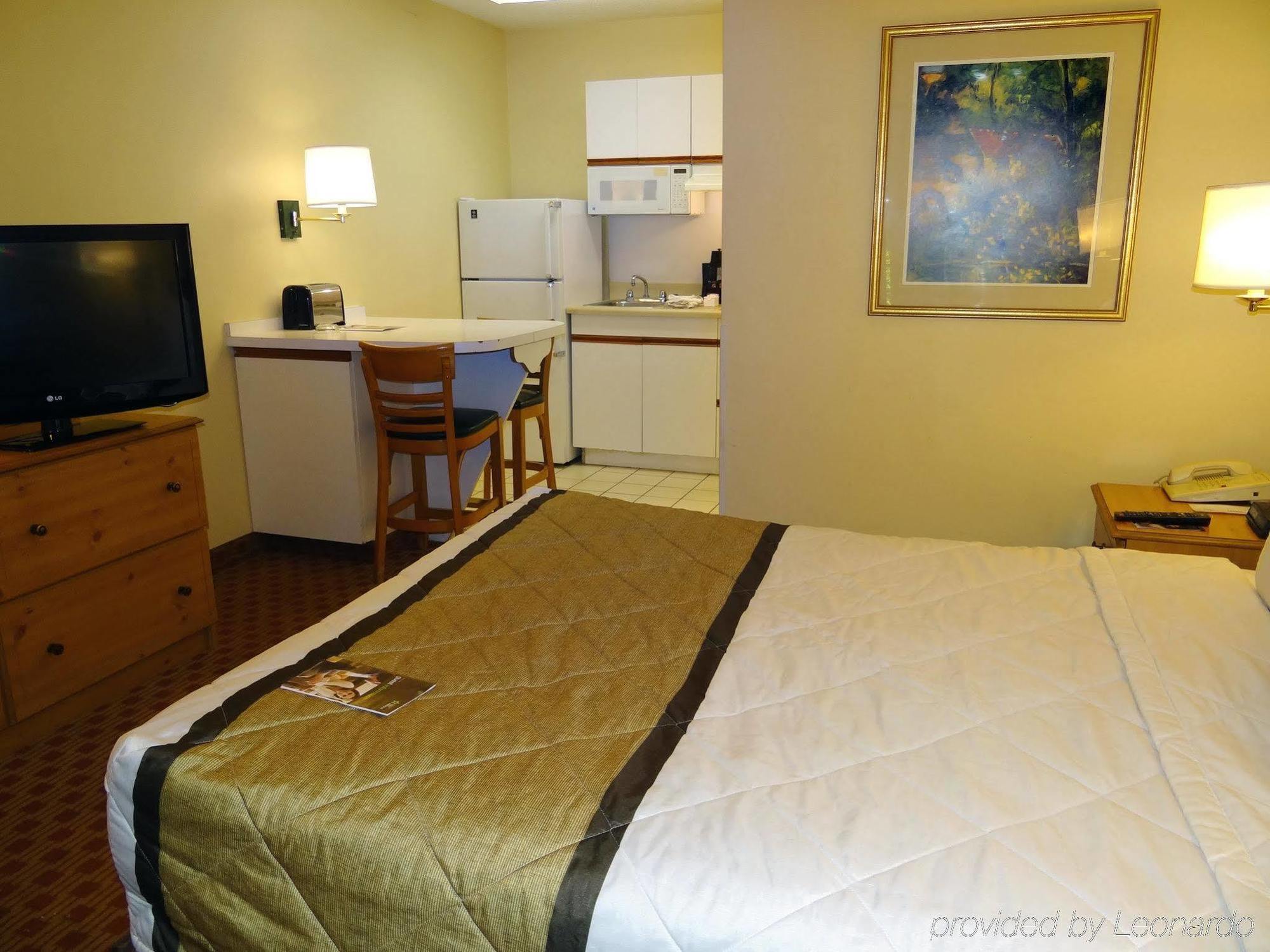 Extended Stay America Select Suites - Durham - University - Ivy Creek Blvd Εξωτερικό φωτογραφία